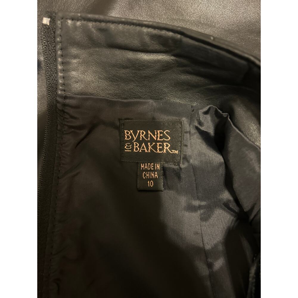 BYRNES & BAKER | Vintage Black 100% Leather Pencil Skirt | 10 - Picture 11 of 11
